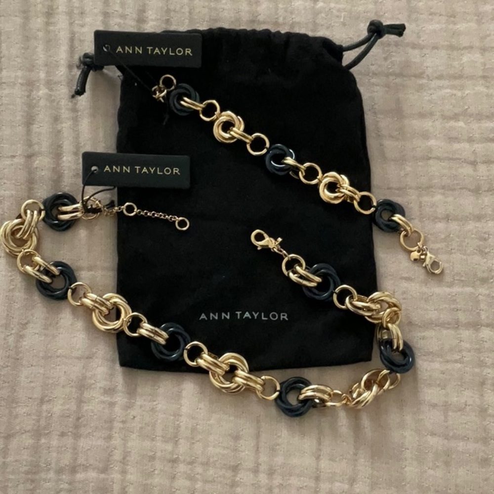 Ann Taylor necklace and bracelet set